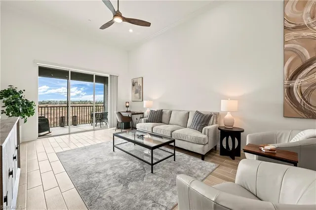 $3,300 | 11801 Venetian Lagoon Drive, Unit 203, Fort Myers, FL 33913