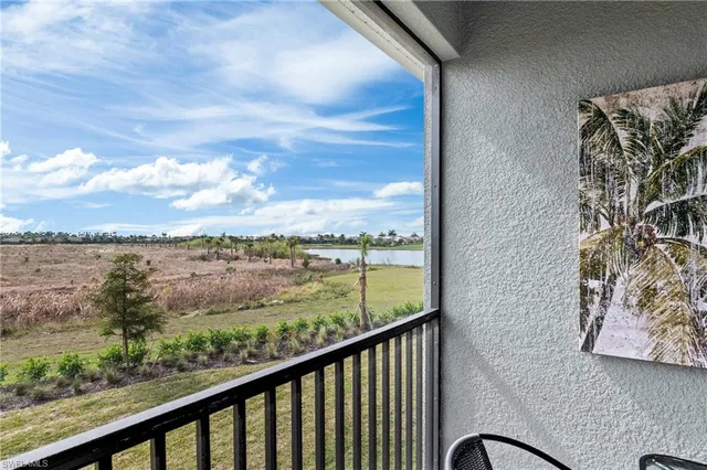 $3,300 | 11801 Venetian Lagoon Drive, Unit 203, Fort Myers, FL 33913