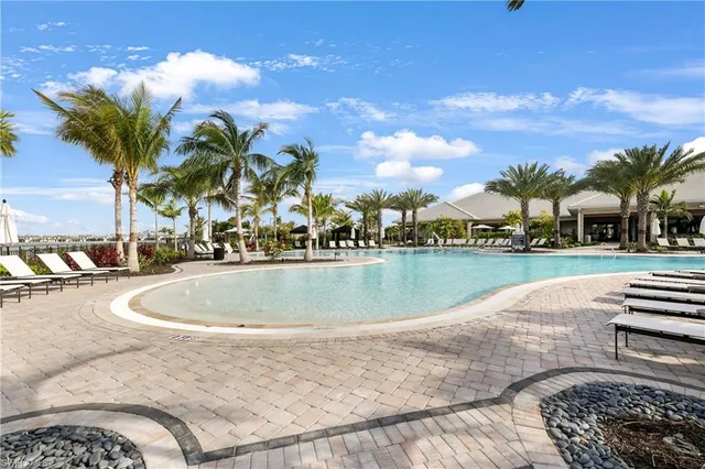 $3,300 | 11801 Venetian Lagoon Drive, Unit 203, Fort Myers, FL 33913