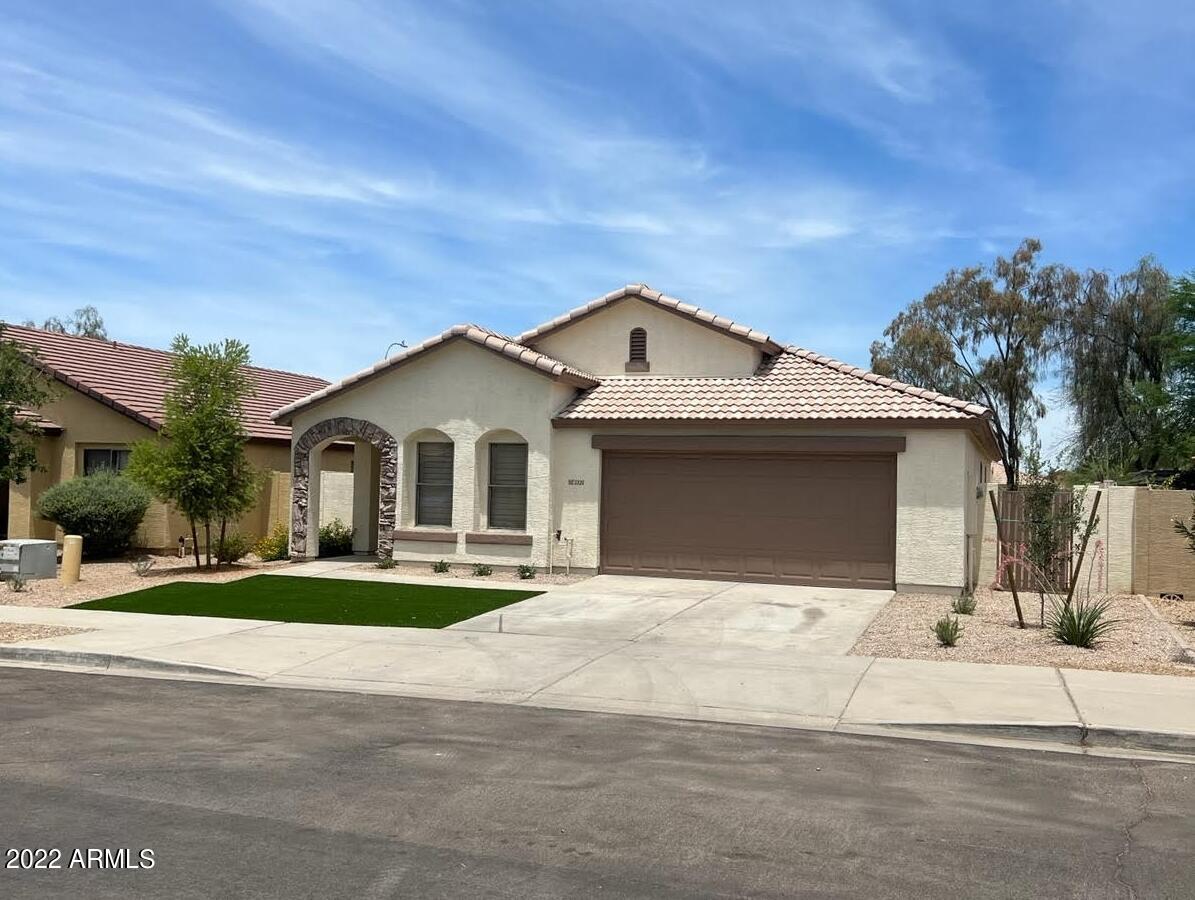 2320 West Darrel Road Phoenix, AZ 85041 - Photo 1 of 11 FrontBest