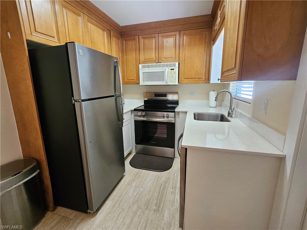 835 9th Avenue South Naples, FL 34102 - Photo 6 of 13