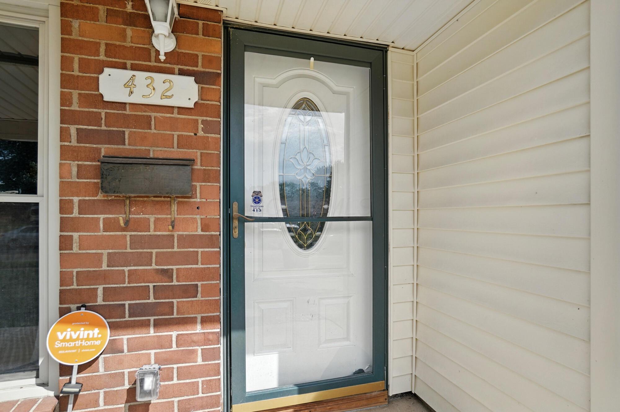 432 Redmond Road Columbus, OH 43228 - Photo 7 of 45 034