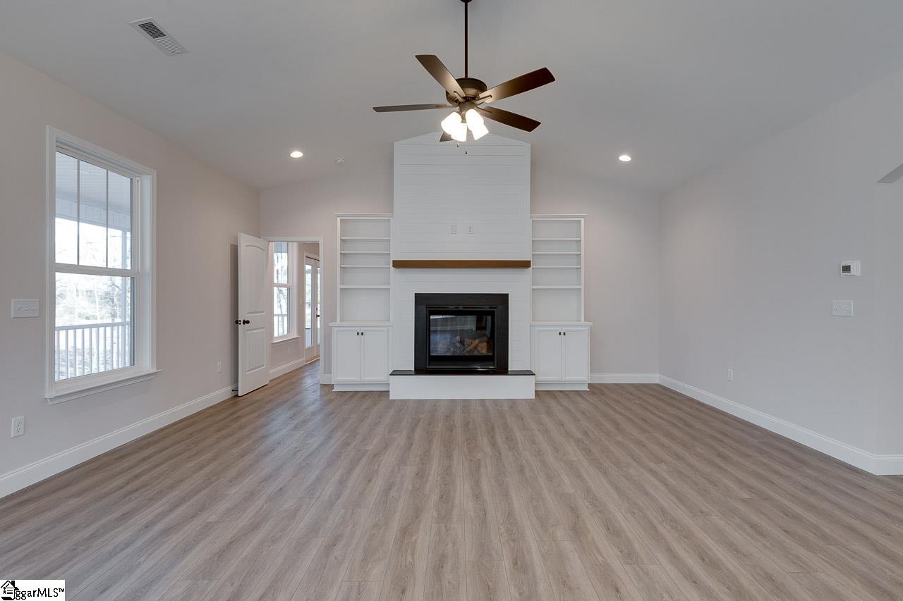 351 Jackson Grove Road Travelers Rest, SC 29690 - Photo 14 of 36