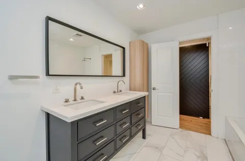 $694,792 | 10603 Riverview Drive, Houston, TX 77042