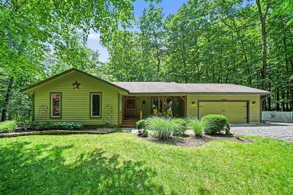 $567,000 | 15283 Prairie Road, Three Oaks, MI 49128
