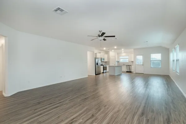 $1,995 | 205 Arnage Drive, Hutto, TX 78634