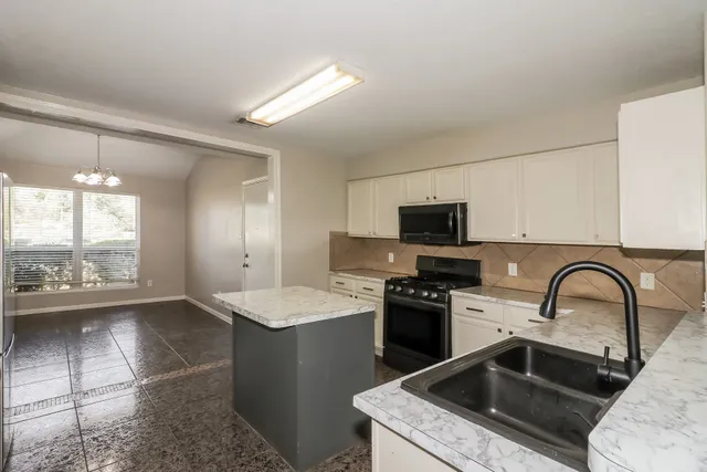 $2,245 | 15814 Sheldon Ridge Way, Houston, TX 77044