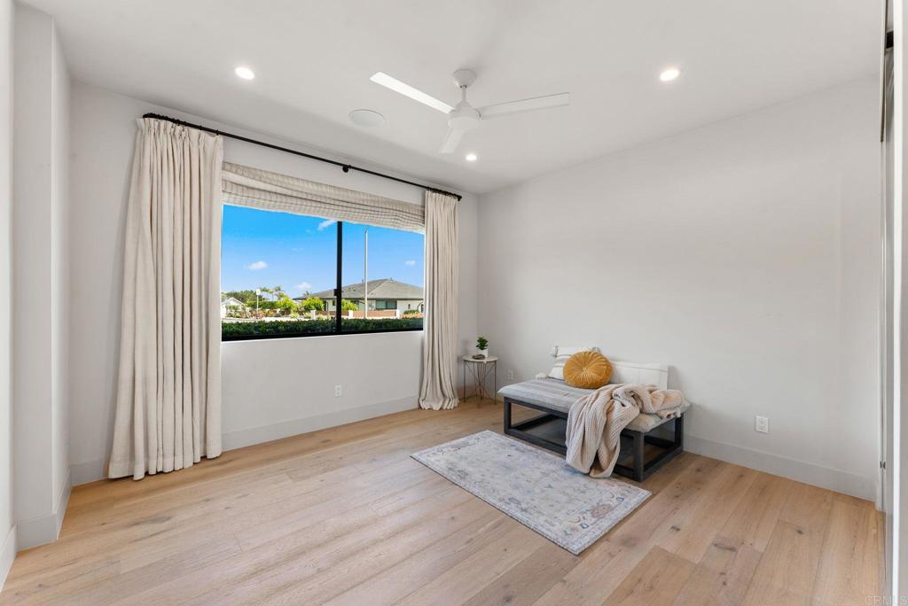 5530 Candlelight Drive La Jolla, CA 92037 - Photo 24 of 51