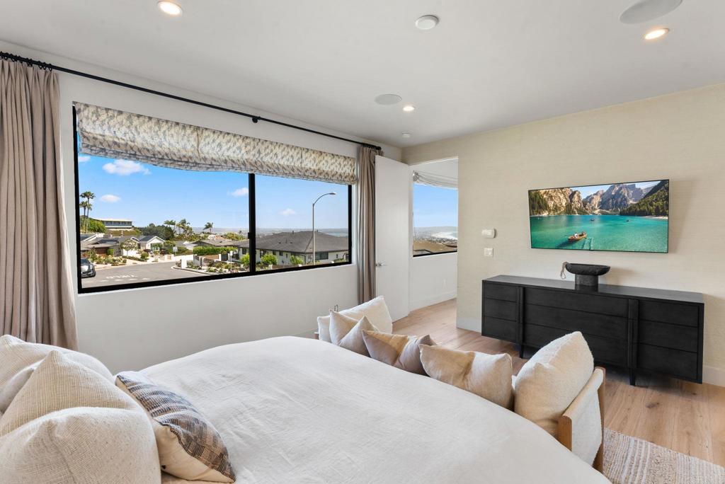 5530 Candlelight Drive La Jolla, CA 92037 - Photo 47 of 51