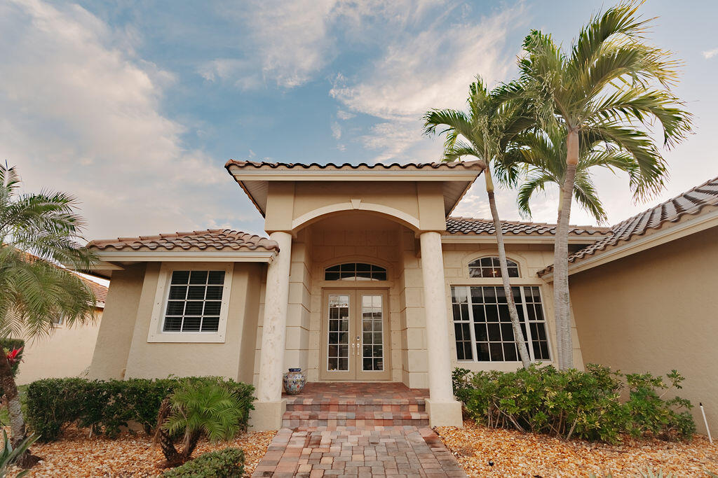 237 Bald Eagle Drive Marco Island, FL 34145 - Photo 2 of 30 DSC05142-HDR