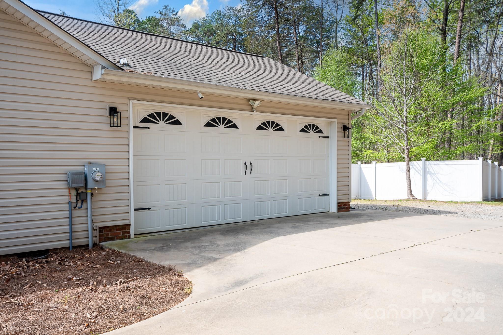 6831 Forney Hill Road Denver, NC 28037 - Photo 5 of 34 Gallery Image 5