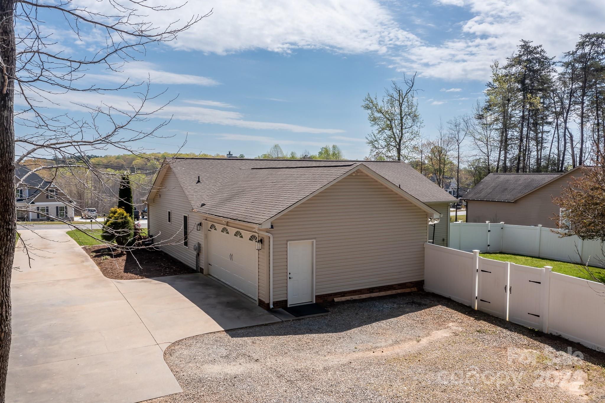 6831 Forney Hill Road Denver, NC 28037 - Photo 7 of 34 Gallery Image 7