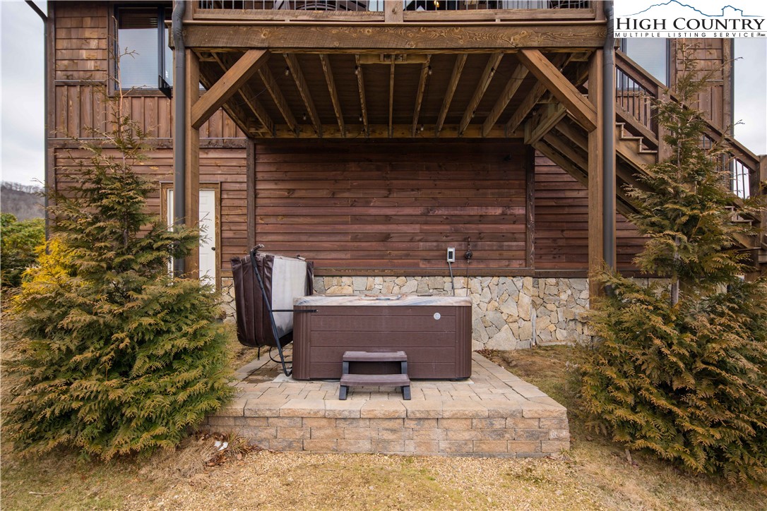 44 Camp Eagle Loop Banner Elk, NC 28604 - Photo 17 of 43 a view of entryway