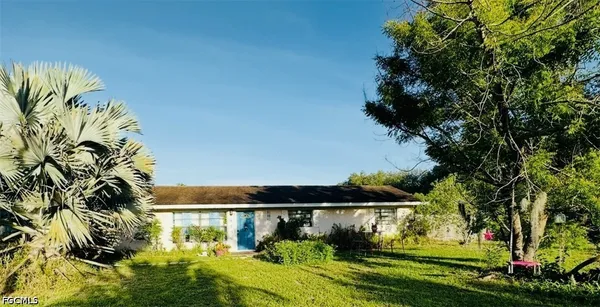 $750,000 | 455 Trader Road, Fort Denaud, FL 33935