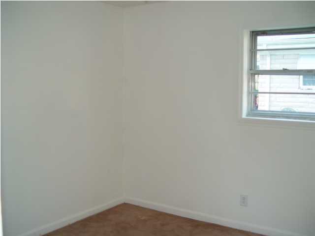 9822 Blue Lick Road Louisville, KY 40229 - Photo 10 of 24 Additional Photo
