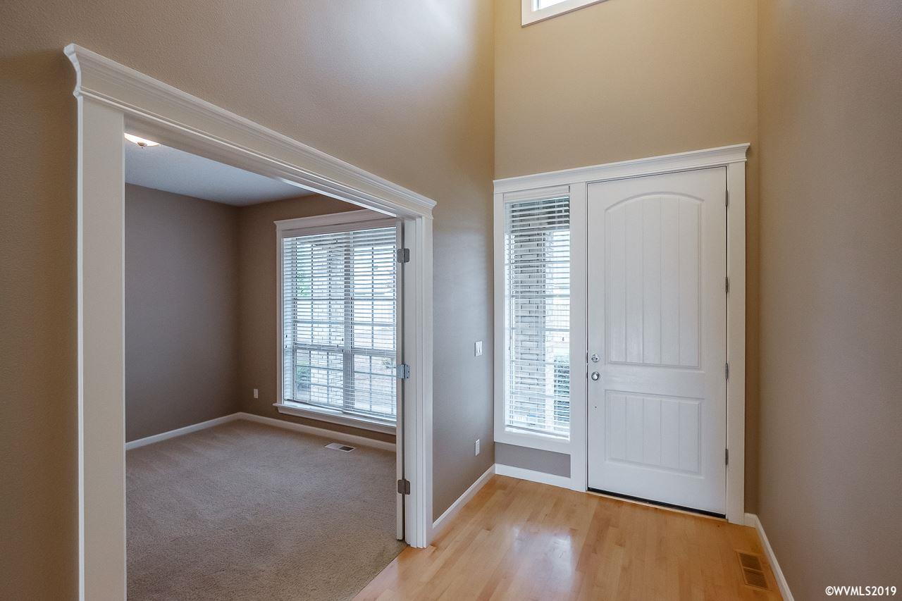 2676 Broadway Street Northwest Albany, OR 97321 - Photo 2 of 42