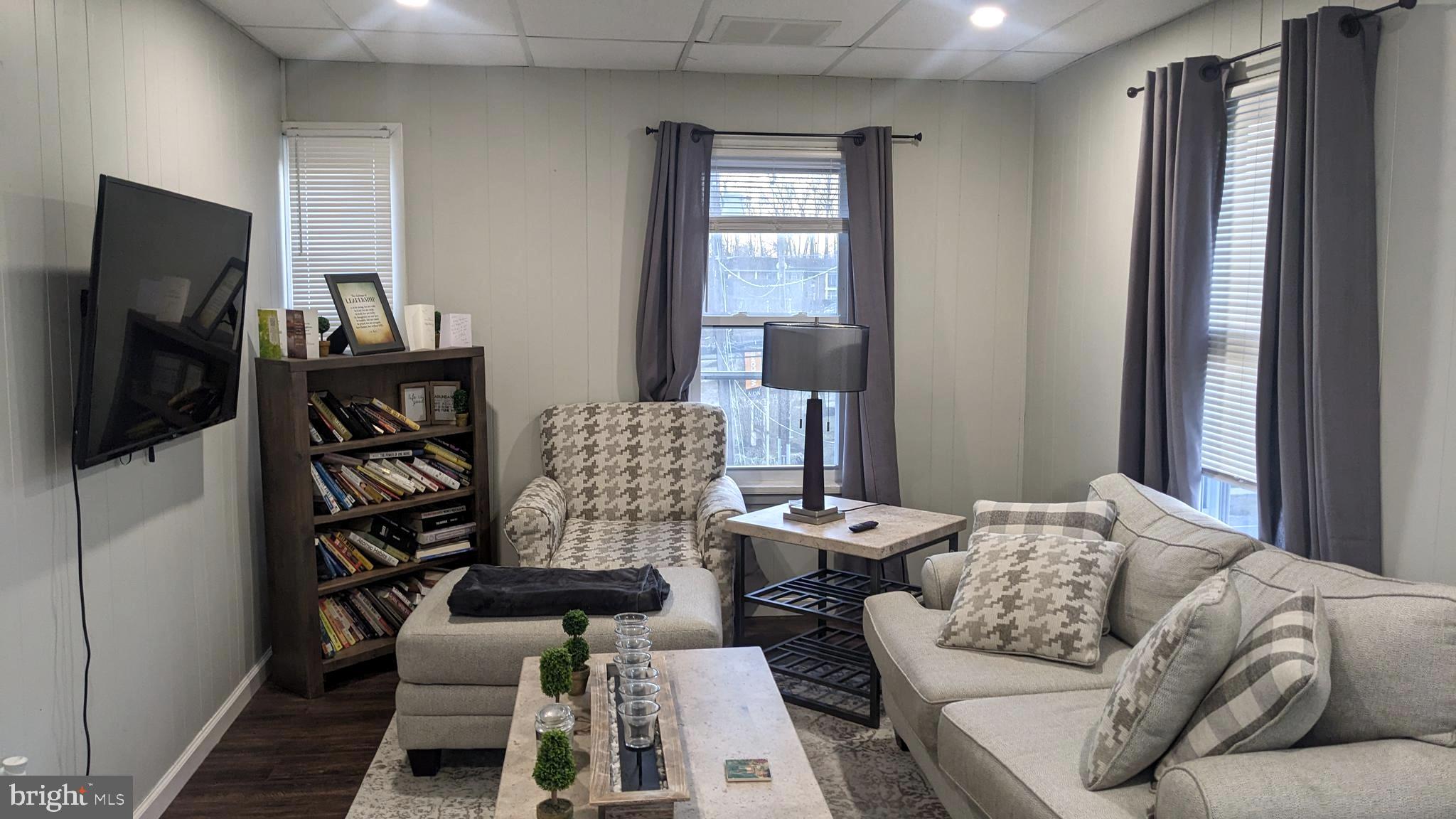 604 West Holly Avenue, Unit B Pitman, NJ 08071 - Photo 8 of 28