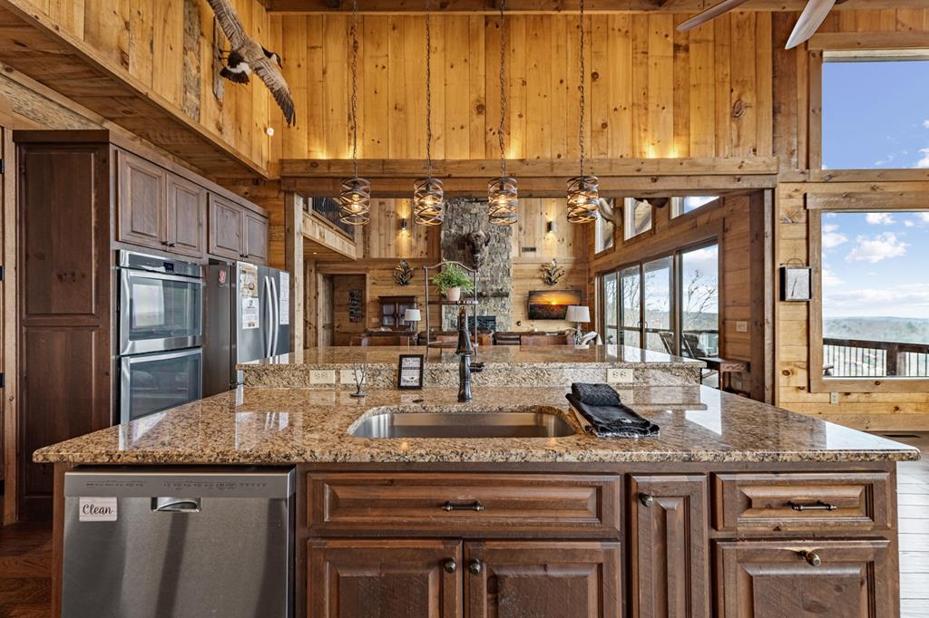 585 Genessee Path Blue Ridge, GA 30513 - Photo 34 of 80 Gallery Image 34