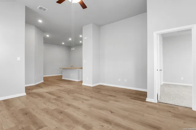 $1,700 | 194 Nespral Drive, San Antonio, TX 78253