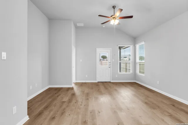 $1,700 | 194 Nespral Drive, San Antonio, TX 78253