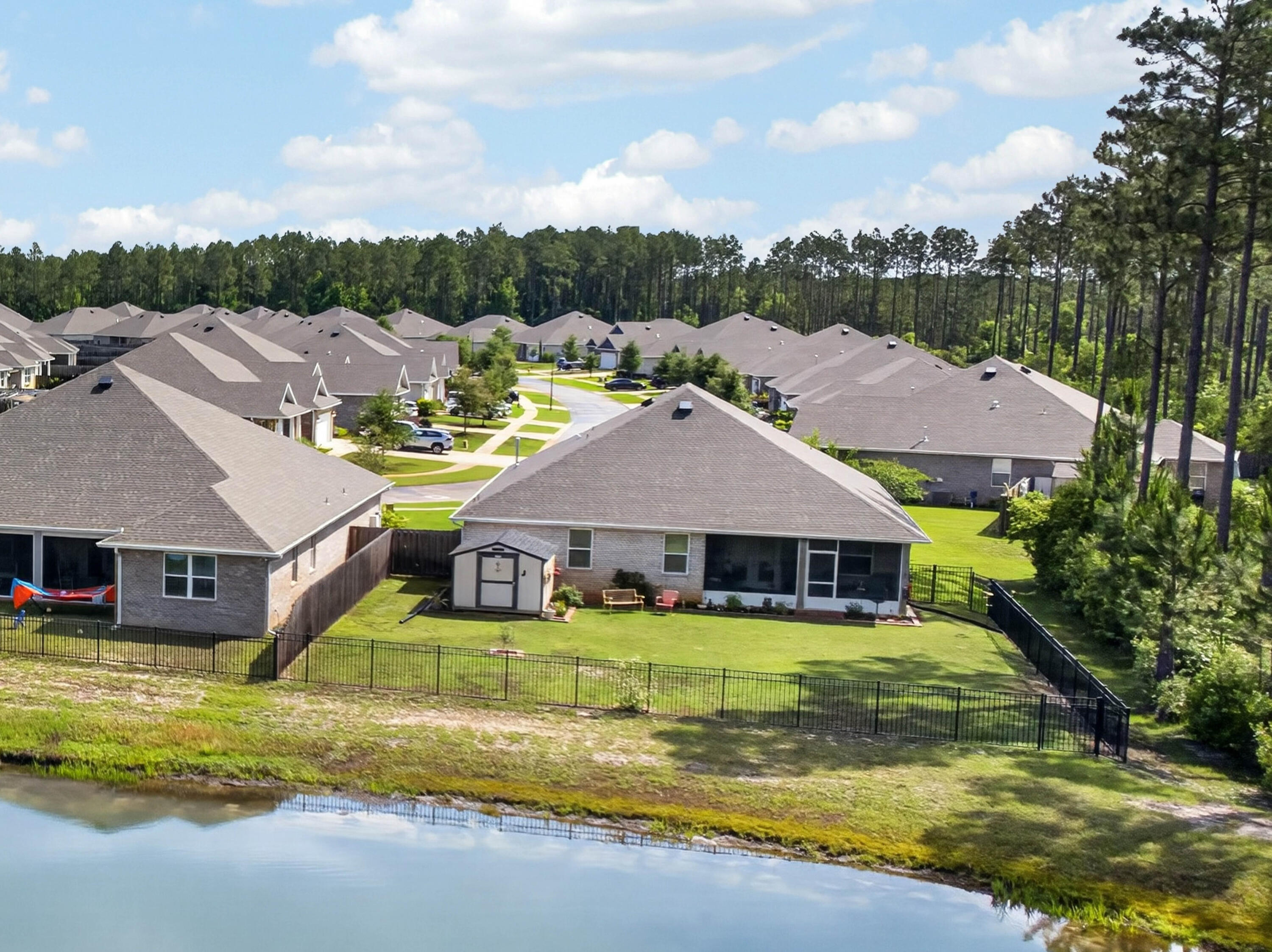 247 East Sky Way Freeport, FL 32439 - Photo 10 of 42 03