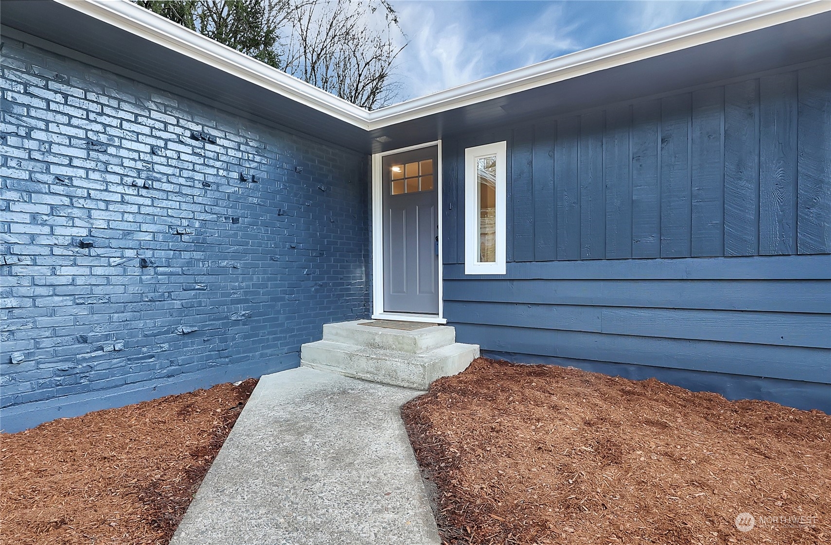 3400 Talbot Road South Renton, WA 98055 - Photo 3 of 35 a view of entrance