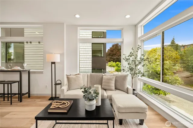 $775,000 | 7013 9th Avenue Northeast, Seattle, WA 98115