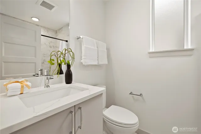 $775,000 | 7013 9th Avenue Northeast, Seattle, WA 98115