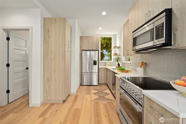 $775,000 | 7013 9th Avenue Northeast, Seattle, WA 98115