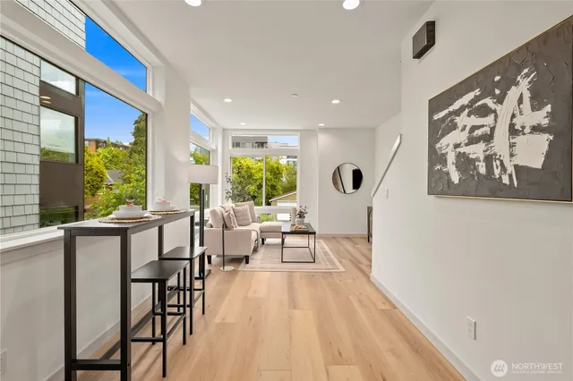 $775,000 | 7013 9th Avenue Northeast, Seattle, WA 98115