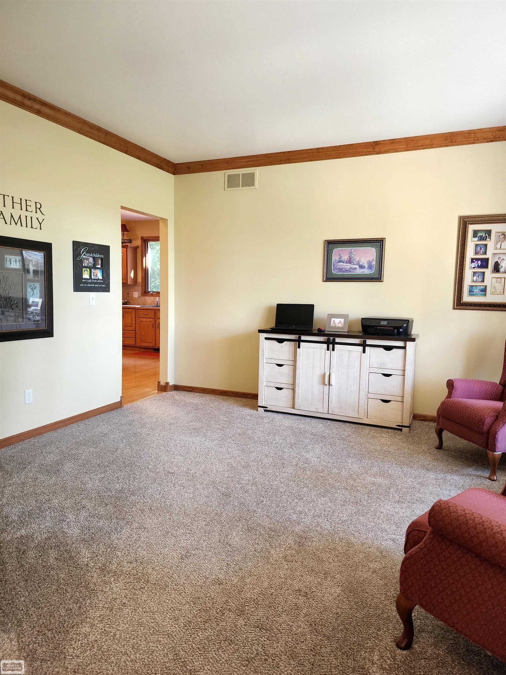13920 Gilbert Road Allenton, MI 48002 - Photo 26 of 40 50089040-25.JPG
