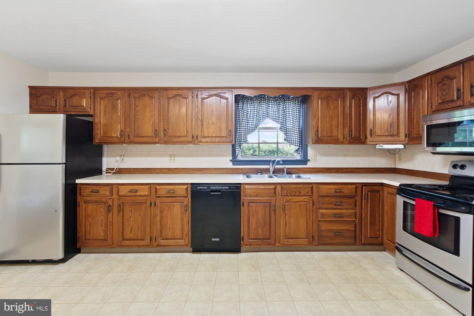 3023 Bricker Road Manheim, PA 17545 - Photo 11 of 28