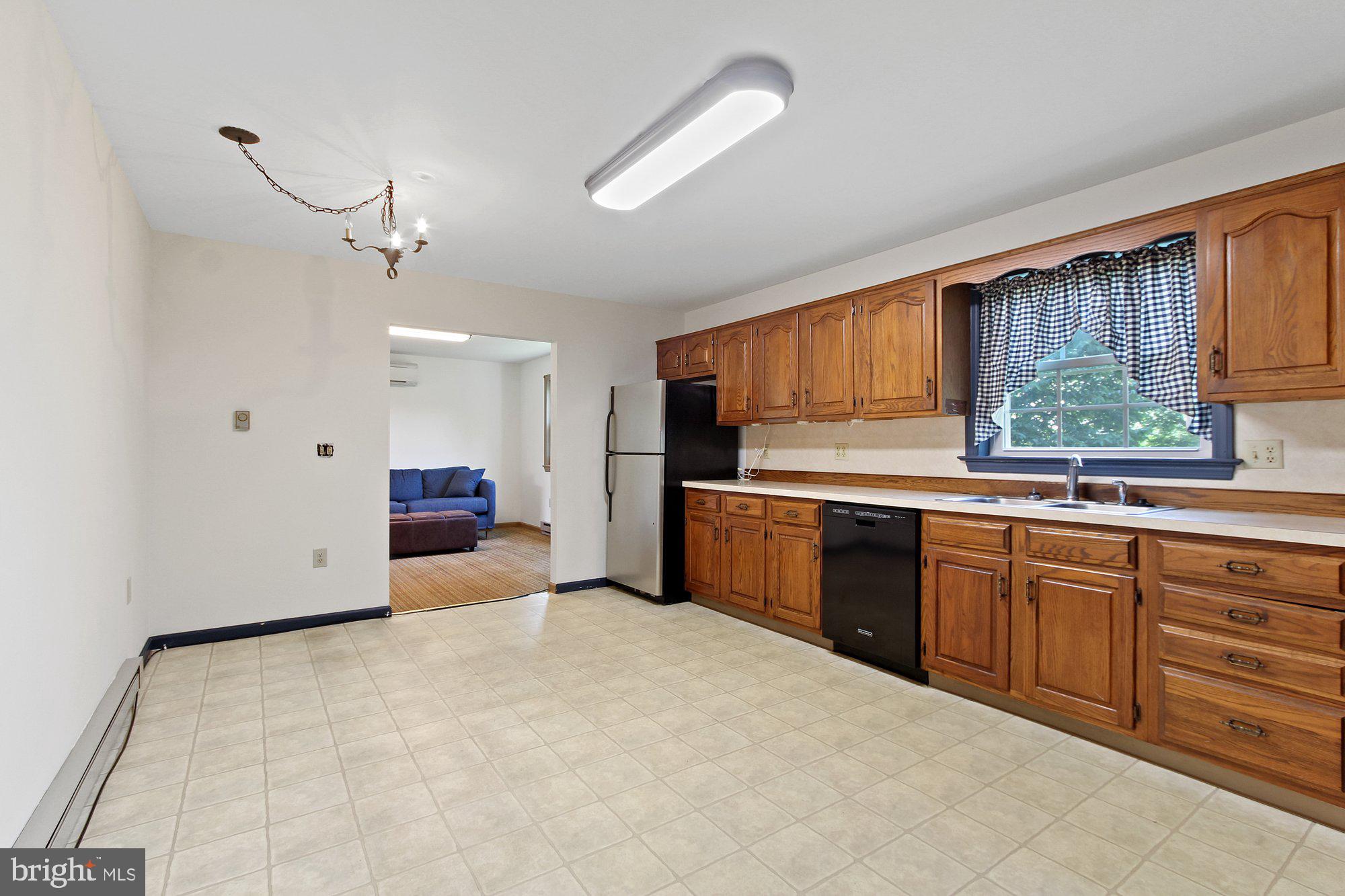 3023 Bricker Road Manheim, PA 17545 - Photo 12 of 28