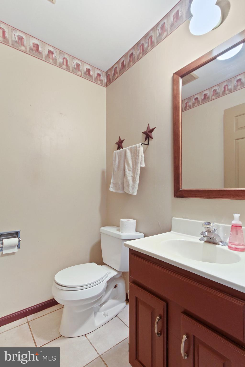 3023 Bricker Road Manheim, PA 17545 - Photo 17 of 28