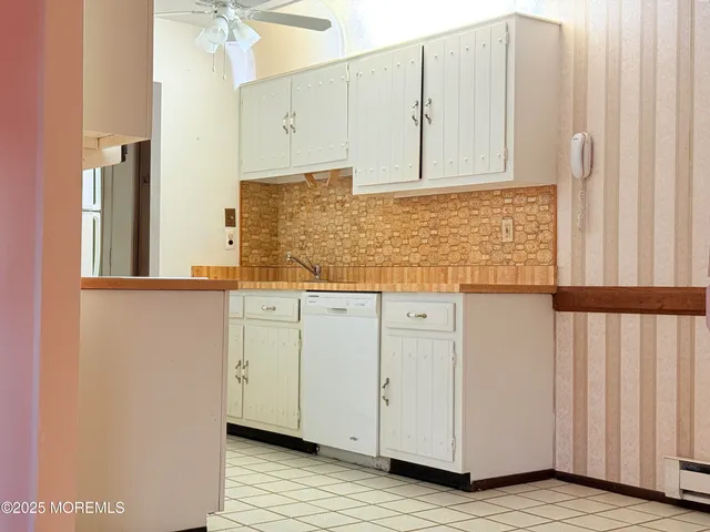 $255,000 | 171 Amberly Drive, Unit G, Manalapan, NJ 07726