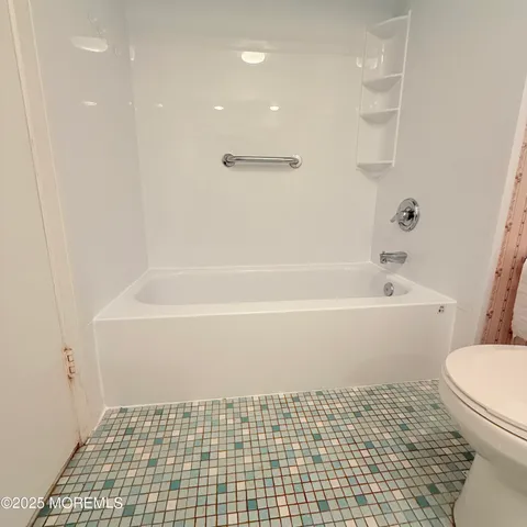 $255,000 | 171 Amberly Drive, Unit G, Manalapan, NJ 07726