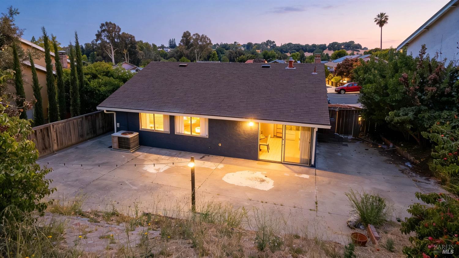 740 Coral Ridge Circle Rodeo, CA 94572 - Photo 2 of 58