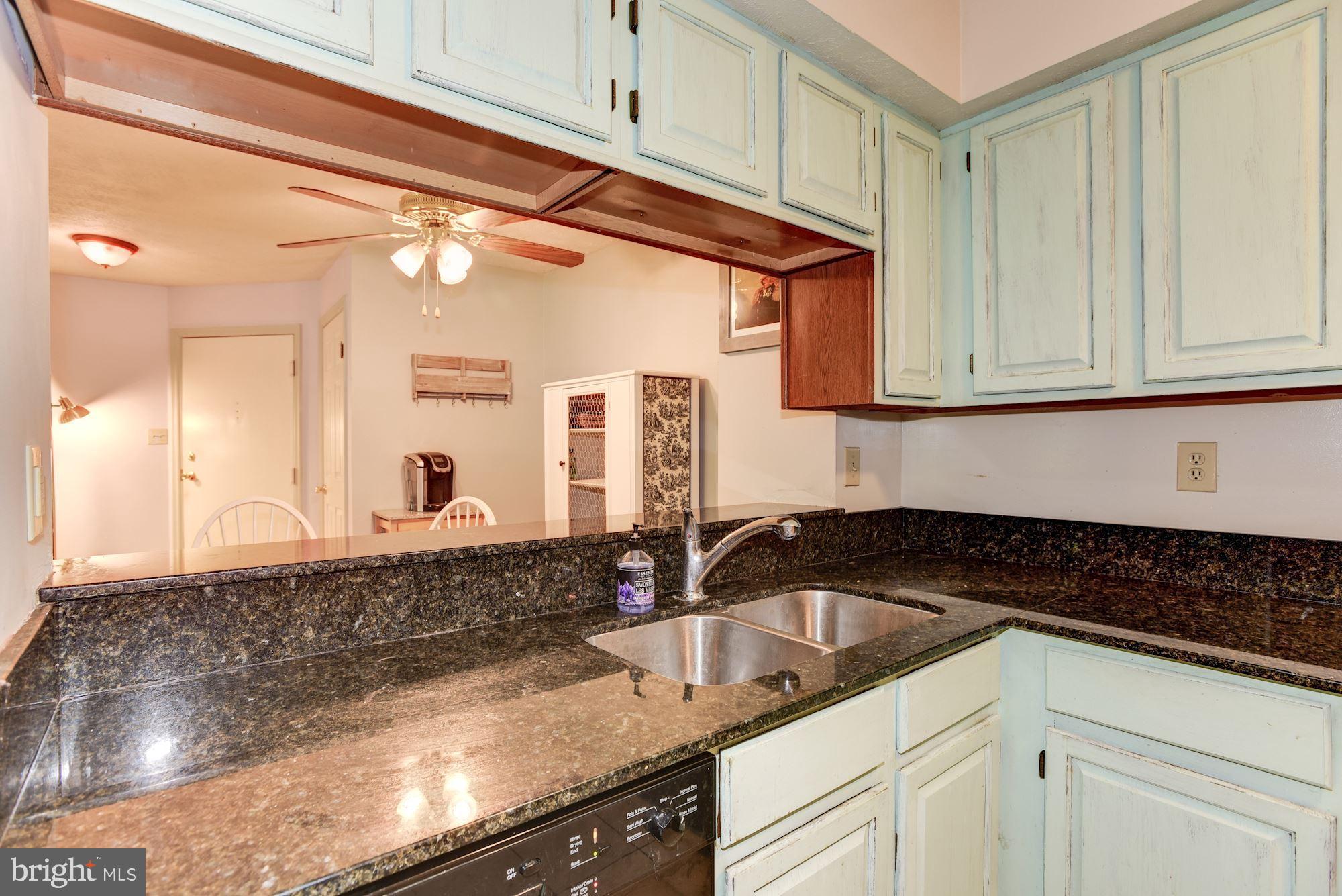 808 Stratford Way, Unit D Frederick, MD 21701 - Photo 7 of 23 Kitchen