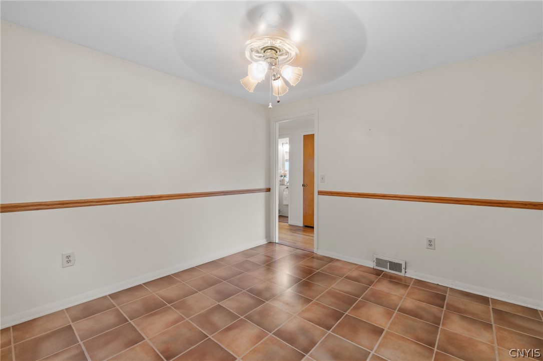 326 Hillbrook Road Camillus, NY 13219 - Photo 23 of 29 Gallery Image 23