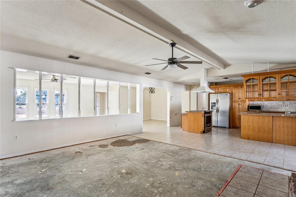 8209 Chaucer Drive Weeki Wachee, FL 34607 - Photo 16 of 46