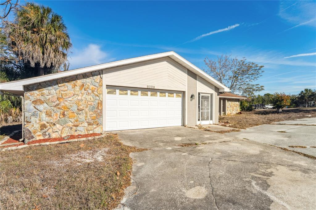 8209 Chaucer Drive Weeki Wachee, FL 34607 - Photo 37 of 46