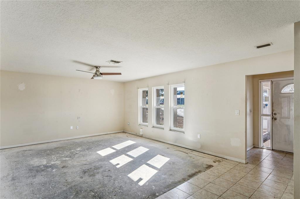 8209 Chaucer Drive Weeki Wachee, FL 34607 - Photo 6 of 46