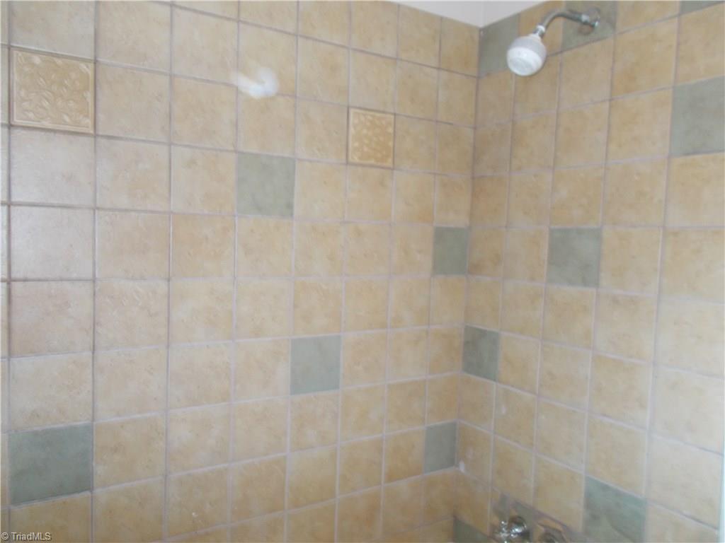 1036 East Fairfield Road High Point, NC 27263 - Photo 15 of 21 Gallery Image 15