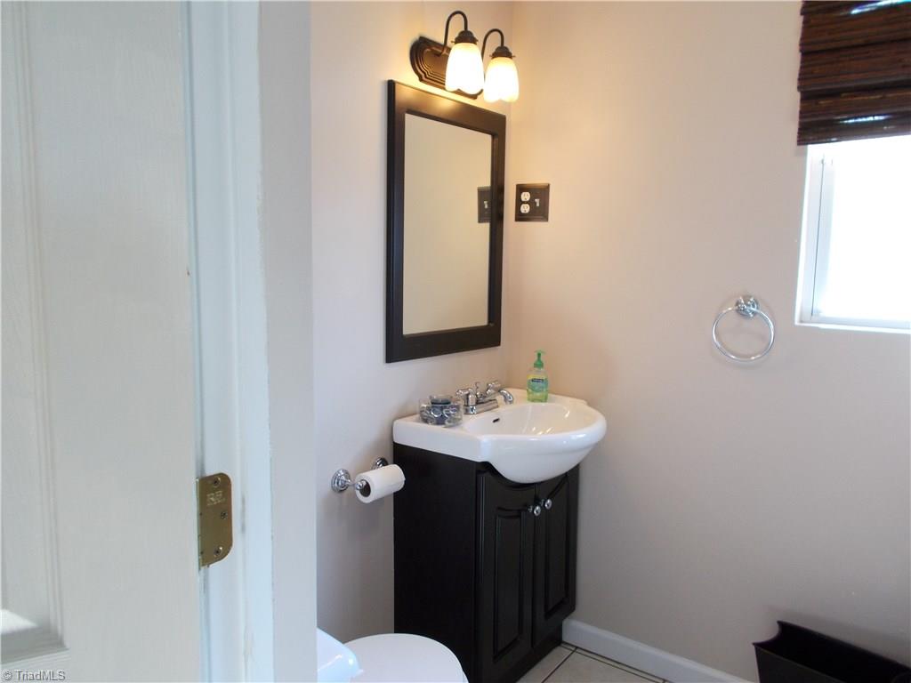 1036 East Fairfield Road High Point, NC 27263 - Photo 16 of 21 Gallery Image 16