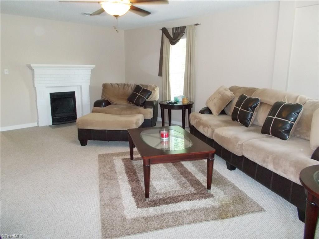 1036 East Fairfield Road High Point, NC 27263 - Photo 3 of 21 Gallery Image 3