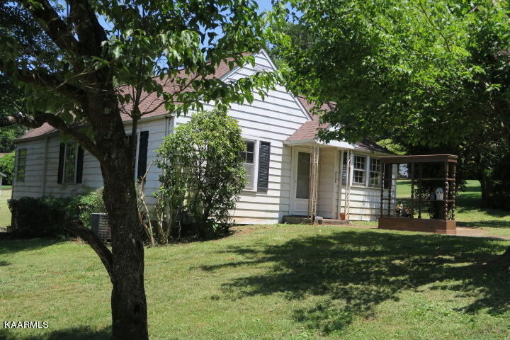 4349 Reed Road Louisville, TN 37777 - Photo 1 of 22 4349 Reed Road
