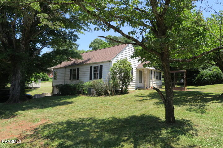 4349 Reed Road Louisville, TN 37777 - Photo 11 of 22 IMG_1193