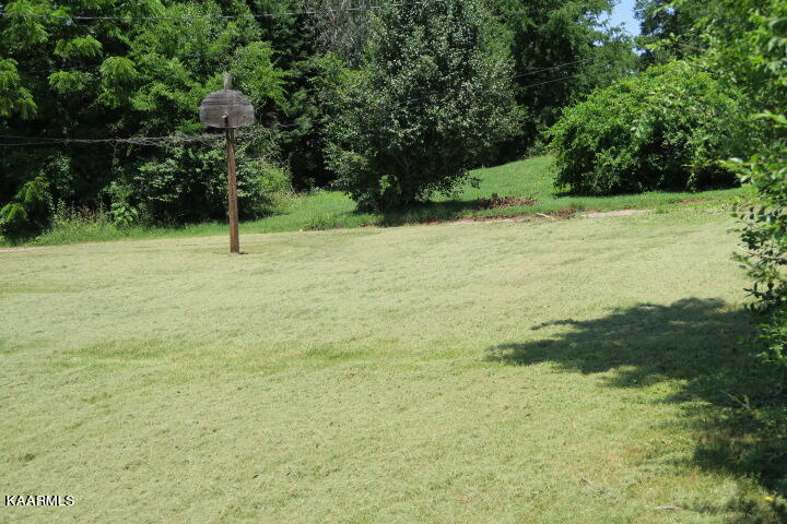 4349 Reed Road Louisville, TN 37777 - Photo 8 of 22 IMG_1205