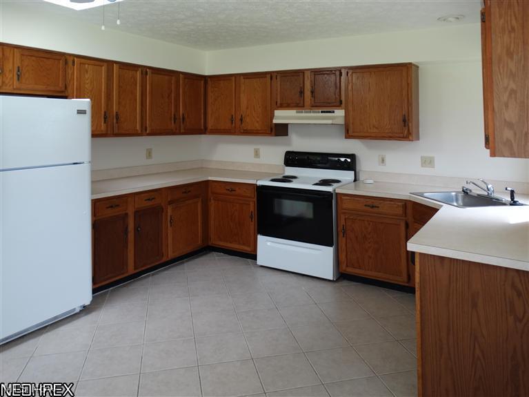 28310-28300 Center Ridge Road Westlake, OH 44145 - Photo 4 of 11 Gallery Image 4