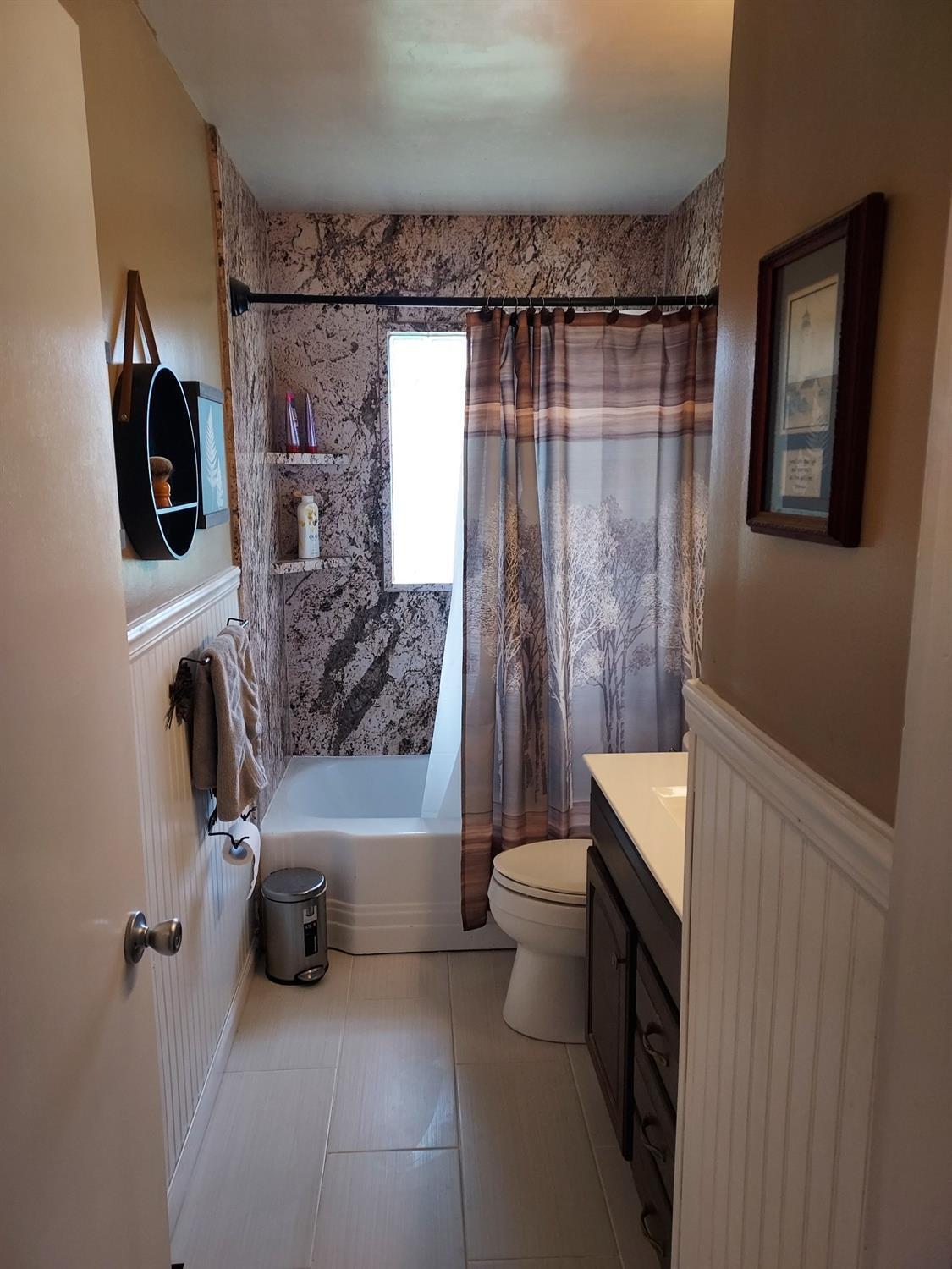 1504 Johns Road Middletown, OH 45044 - Photo 8 of 17 Gallery Image 8